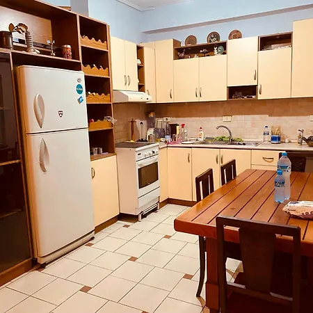 Downtown 2 Bedroom 2 Balconies Ac Wifi Apartment *