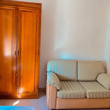 Apartment Downtown 2 Bedroom 2 Balconies Ac Wifi Tirana