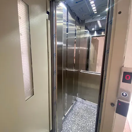 Apartman Downtown 2 Bedroom 2 Balconies Ac Wifi *